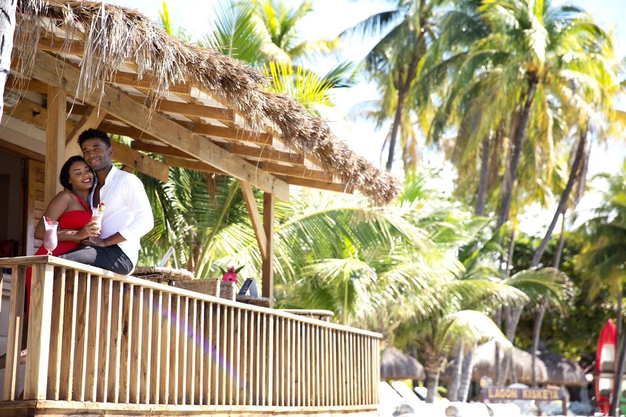 Moulin Sur Mer Beach Resort Montrouis Exterior photo